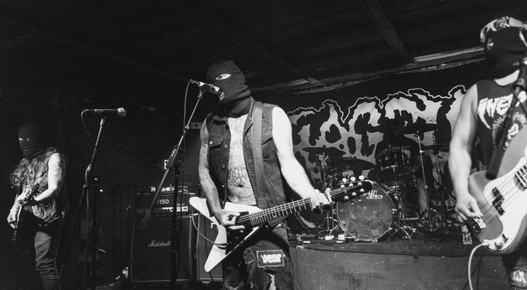 Haggus in Detroit MI - whole band